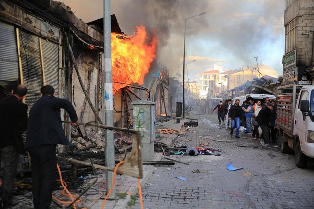 Yurtta Kobani gerginliği!
