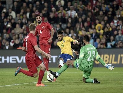 Neymar sosyal medyayı salladı
