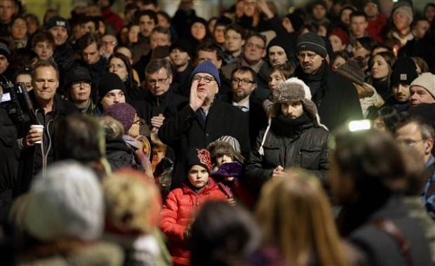 Paris'te dev protesto!