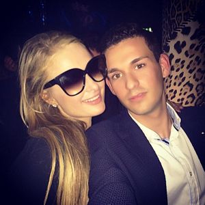 Paris Hilton durdurulamıyor!