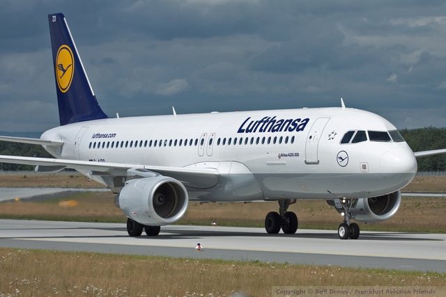 Düşen uçak Airbus 320 modelinin görüntüleri

