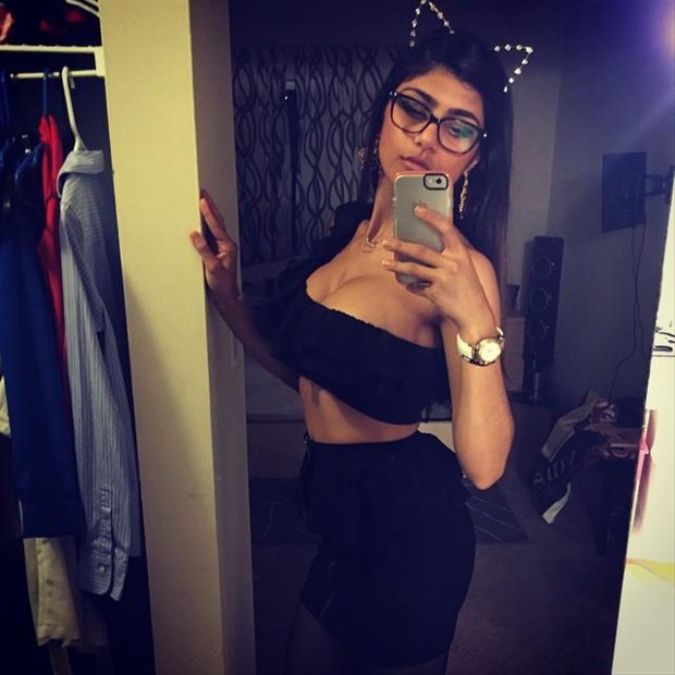 Yetişkin film yıldızı Mia Khalifa özür diledi