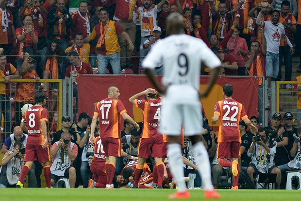 Galatasaray-Beşiktaş derbisinden müthiş kareler