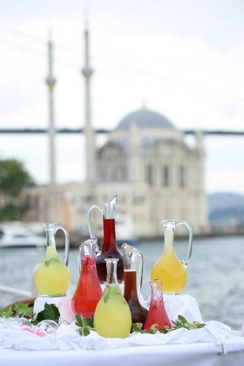 İstanbul'da iftar ne kadar 2015
