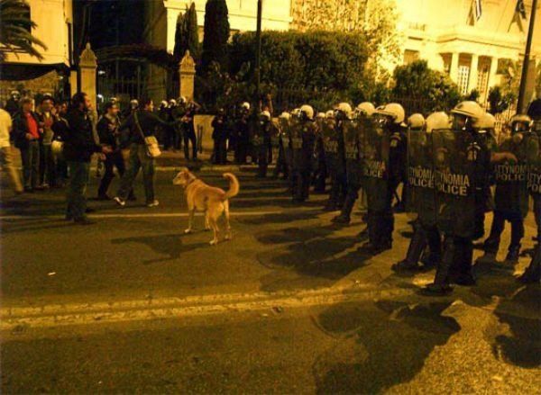 Yunanistan'ın direnişci kahramanı