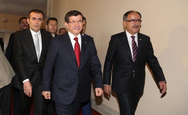 Davutoğlu - Bahçeli görüşmesinden kareler