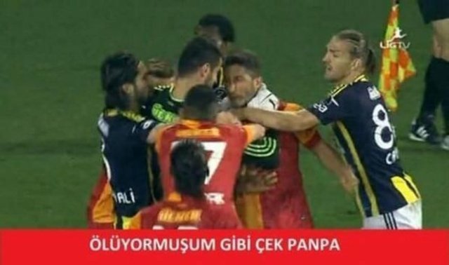 Derbi capsleri sosyal medyayı salladı