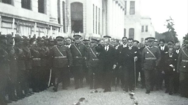 Atatürk'ün ilk kez yayınlanan fotoğrafları