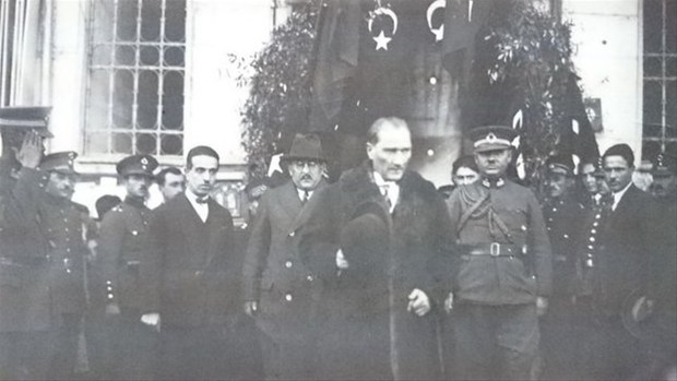 Atatürk'ün ilk kez yayınlanan fotoğrafları