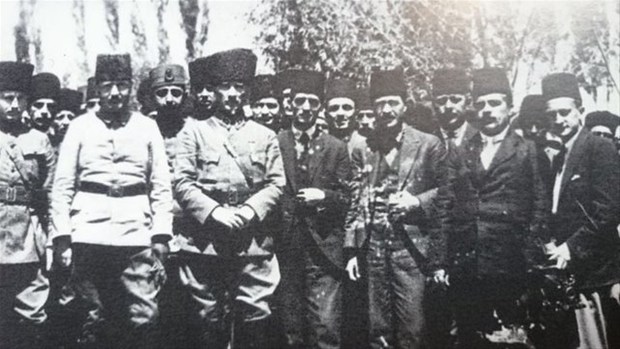 Atatürk'ün ilk kez yayınlanan fotoğrafları