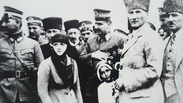 Atatürk'ün ilk kez yayınlanan fotoğrafları