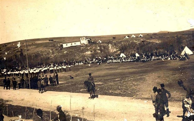 Atatürk'ün ilk kez yayınlanan fotoğrafları