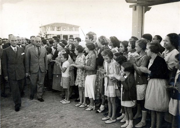 Atatürk'ün ilk kez yayınlanan fotoğrafları