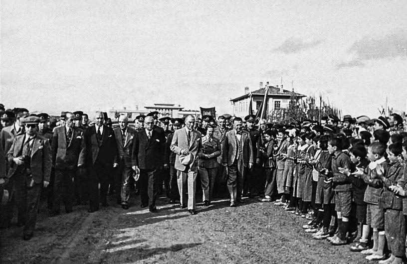 Atatürk'ün bilinmeyen fotoğrafları