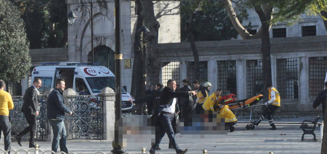 Sultanahmet'teki patlamadan ilk görüntüler