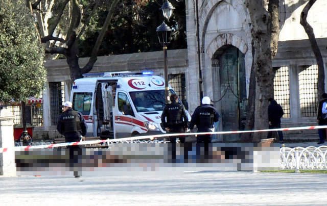 Sultanahmet'teki patlamadan ilk görüntüler