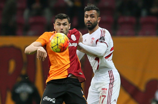 Burak Yılmaz, G.Saray'dan neden ayrıldı?